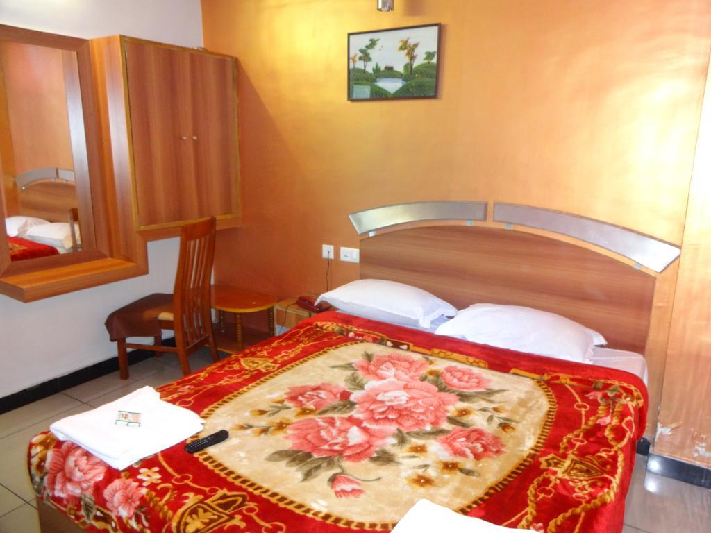 กรีน แอปเปิล เรสซิเดนซ์ Hotel อูตี ภายนอก รูปภาพ