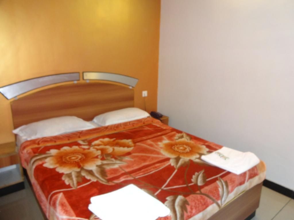 กรีน แอปเปิล เรสซิเดนซ์ Hotel อูตี ภายนอก รูปภาพ